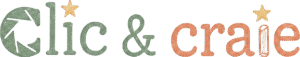Logo avec les mots "Clic & craie" en lettres texturées vertes et orange, chaque mot étant surmonté d'une étoile jaune - parfait pour un photographe maternité ou un photographe nouveau-né basé à Granby.
